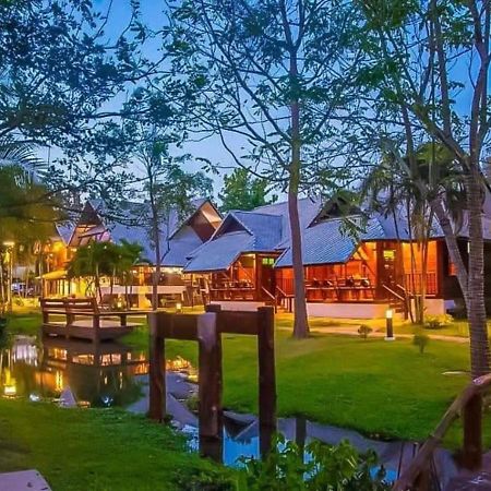 Nan Bluesky Resort And Spa Exterior photo
