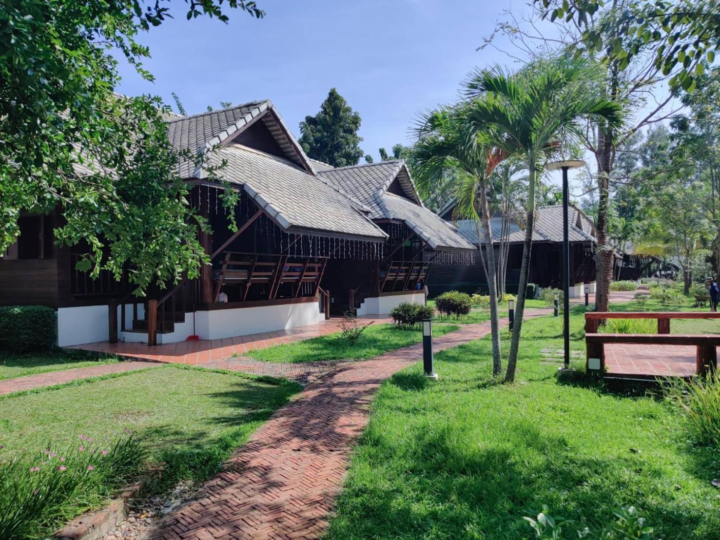 Nan Bluesky Resort And Spa Exterior photo
