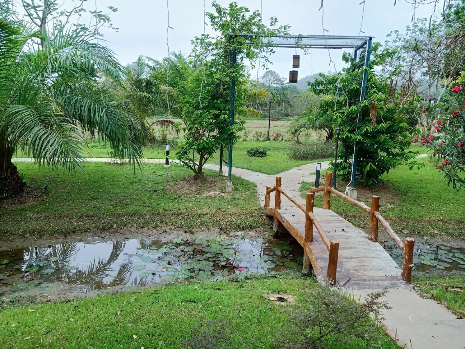 Nan Bluesky Resort And Spa Exterior photo